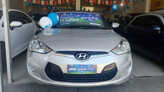 HYUNDAI VELOSTER 1.6 16V GASOLINA 3P AUTOMÁTICO HYUNDAI VELOSTER 1.6 16V GASOLINA 3P AUTOMÁTICO